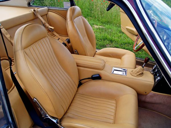 lamborghini_350_gt_1964_115-copie-2.jpg