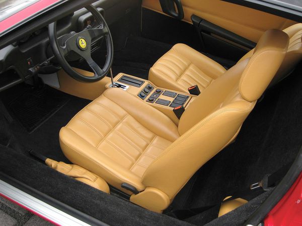 ferrari_328_gts_version_usa_1985_124.jpg