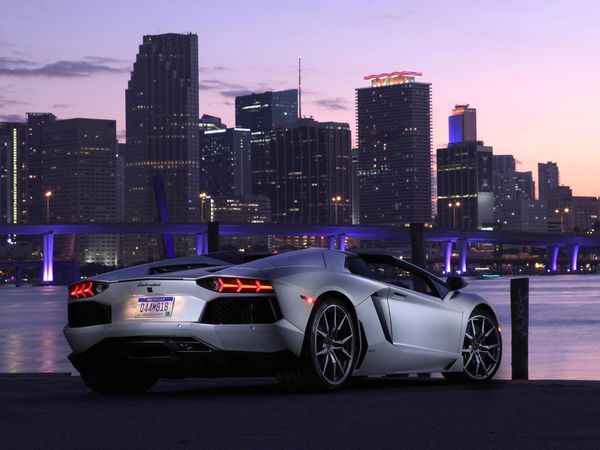lamborghini_aventador_lp700-4_roadster_2013_109.jpg