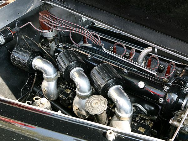 alfa_romeo_6c_2500_ss_villa_d-este_touring_coupe_1951_115.jpg