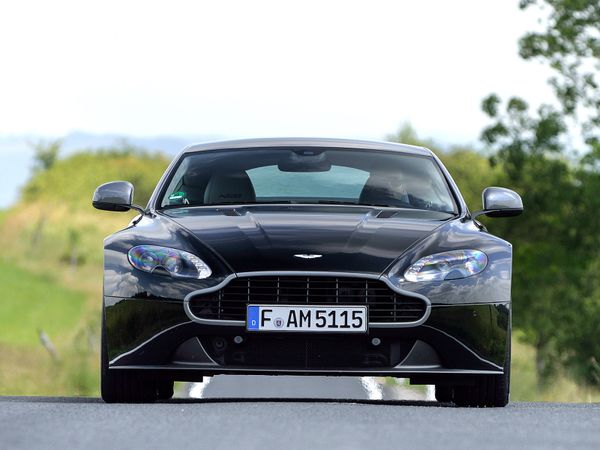 aston_martin_v8_vantage_n430_2014_103.jpg