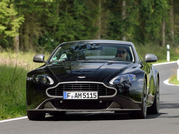 aston_martin_v8_vantage_n430_2014_104-copie-2.jpg