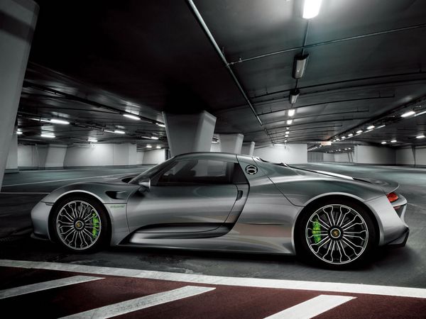 porsche_918_spyder_2014_110.jpg