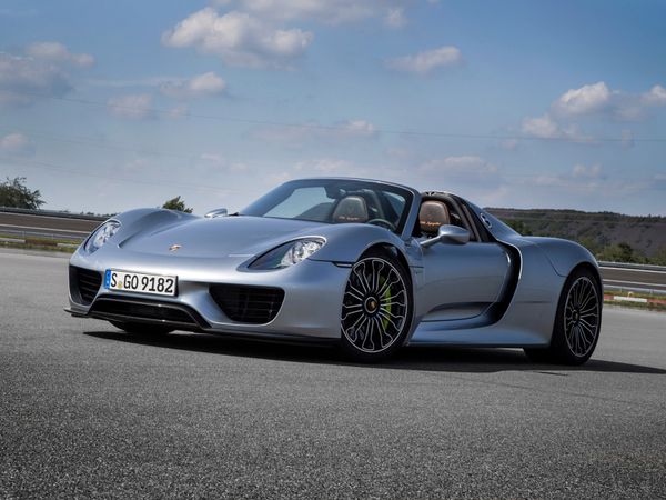 porsche_918_spyder_2014_111.jpg