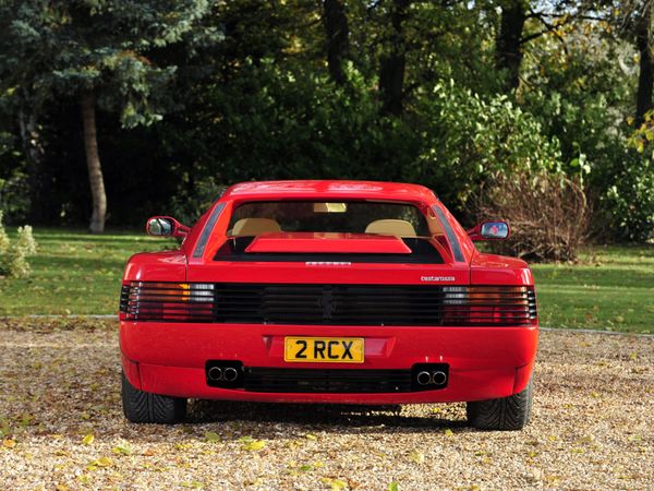 ferrari_testarossa_1986_106.jpg