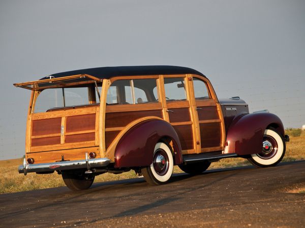packard_110_woody_station_-wagon_1941_109.jpg