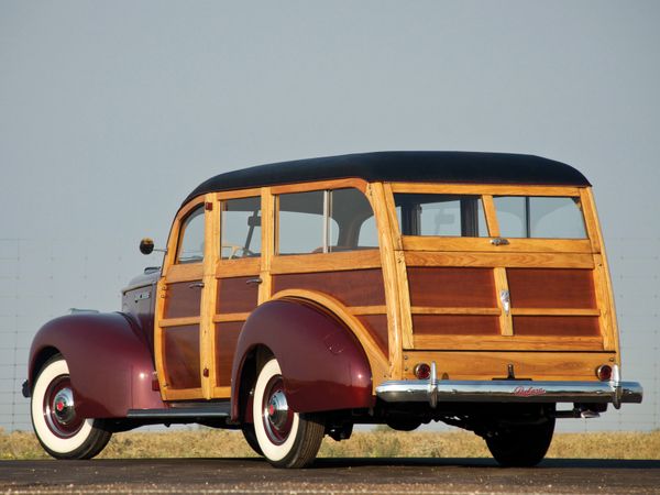 packard_110_woody_station_wagon_1941_103-copie-1.jpg