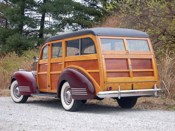 packard_110_woody_station_wagon_1941_107-copie-2.jpg