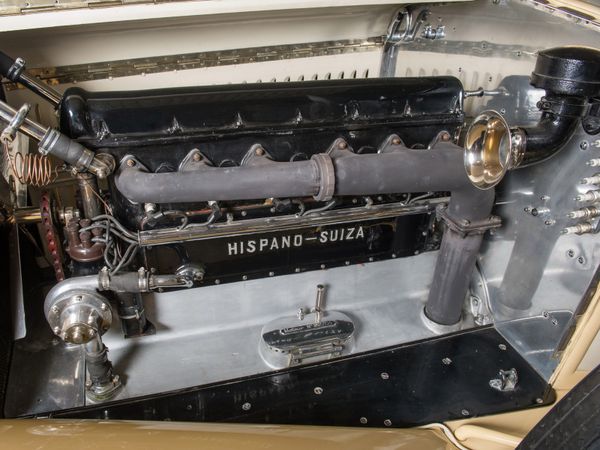 1855_hispano_suiza_h6c_hibbard_-_darrin_convertible_sedan__.jpg