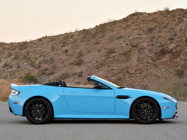 aston_martin_v12_vantage_s_roadster_usa_2014_112.jpg