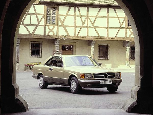 mercedes_benz_class_s_coupe_1981_10.jpg