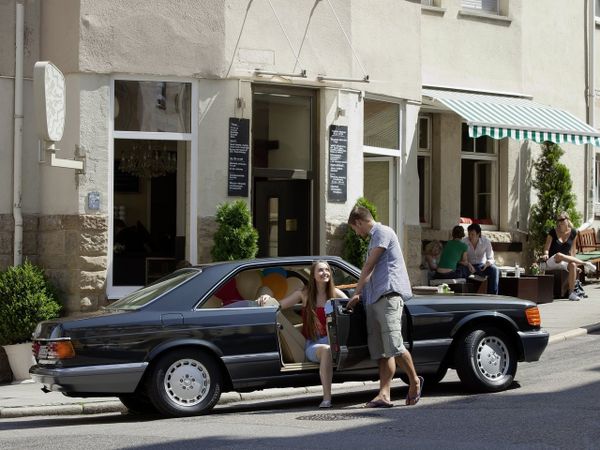 mercedes_benz_class_s_coupe_1981_107.jpg
