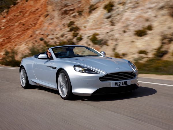 Aston_Martin-Virage_Volante_2012_03.jpg