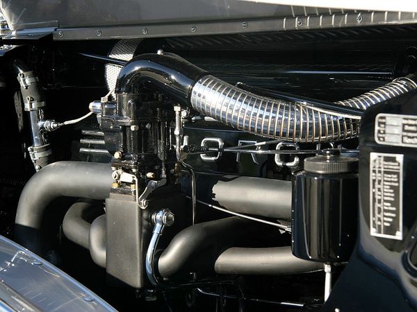 horch_853_A_erdmann_-_rossi_sport_cabriolet_1937_116.jpg