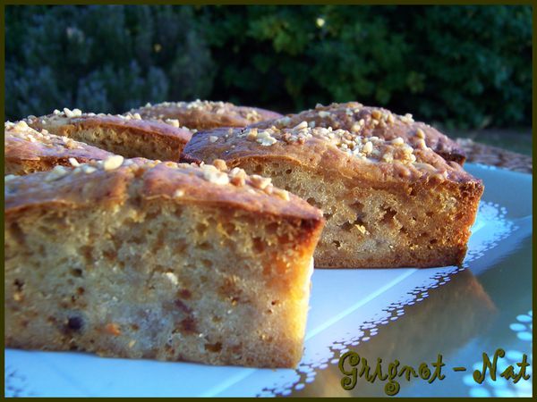 cakes-miel-abricots-noisettes-2.jpg