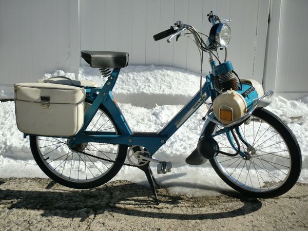 Brian's blue 1975 Solex 4600 V2