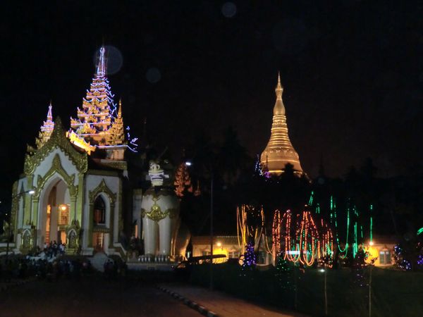Yangon- Pagode Shwé Dagon
