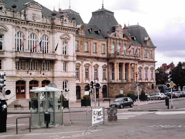 Le Théâtre et l'Hôtel de Ville 05