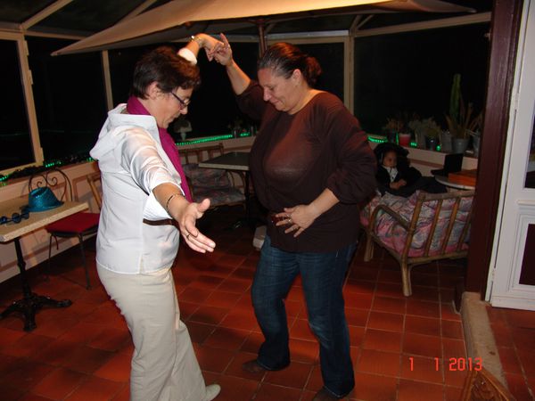 F - REVEILLON (33)