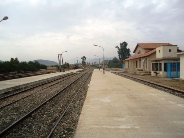 Une-gare.N-3809.JPG