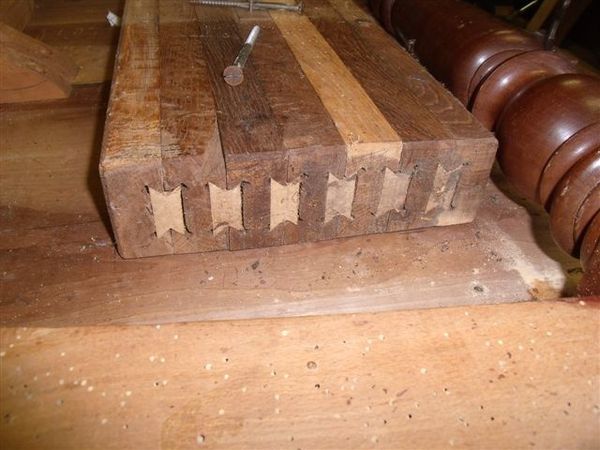 restauration-table-6-pieds-007.jpg