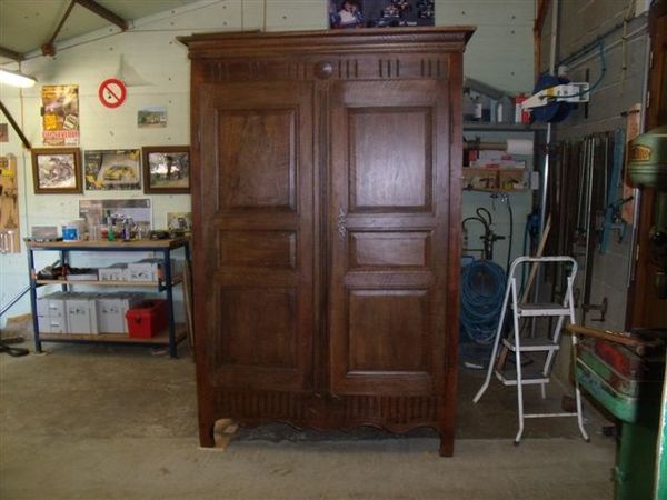 finition-armoire-crantelle-002.jpg