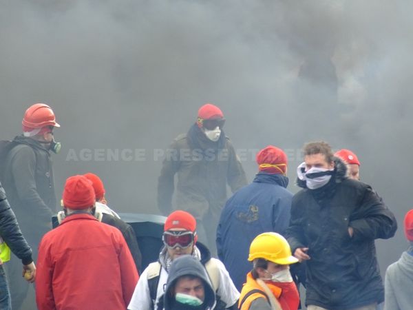bonnets rouges portique manif 2014 (222) (Copier)