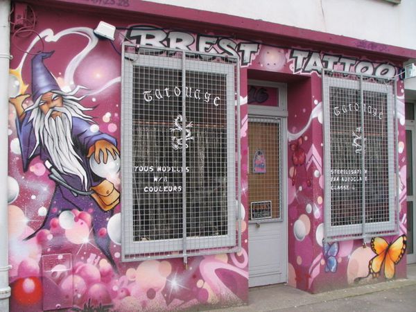 800px-Fresque_Brest_tatoo.JPG