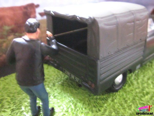 simca-aronde-intendante-pickup-bache-clermont-ferr-copie-5