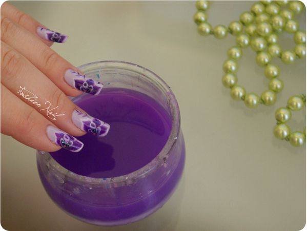NailArt-OneStroke-Roses-en-pointes-10