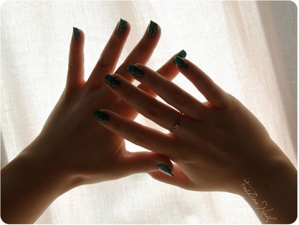 hands-2