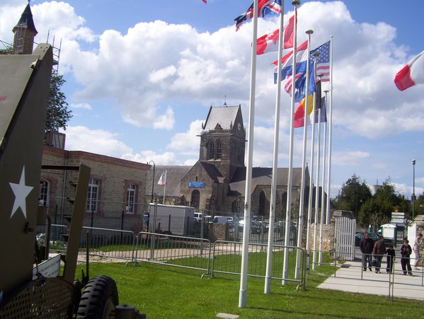 st-mere-eglise-002.jpg