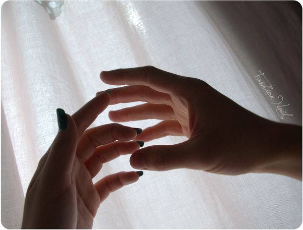hands-8