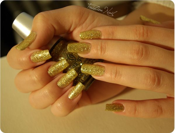 ChinaGlaze-BlondeBombshell-1