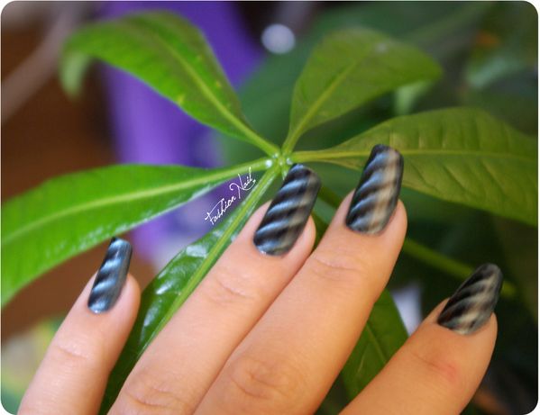 PeggySage-Magnetique-VibrantBlue-3005-1