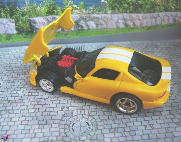 dodge viper gts yellow hot wheels 1.64