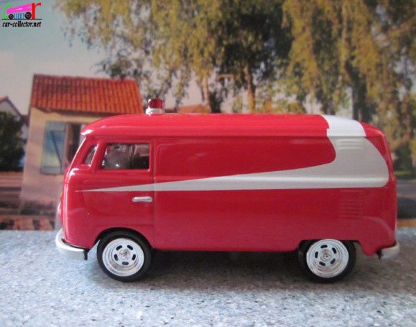 vw-combi-starsky-et-hutch-1965-johnny-lightning