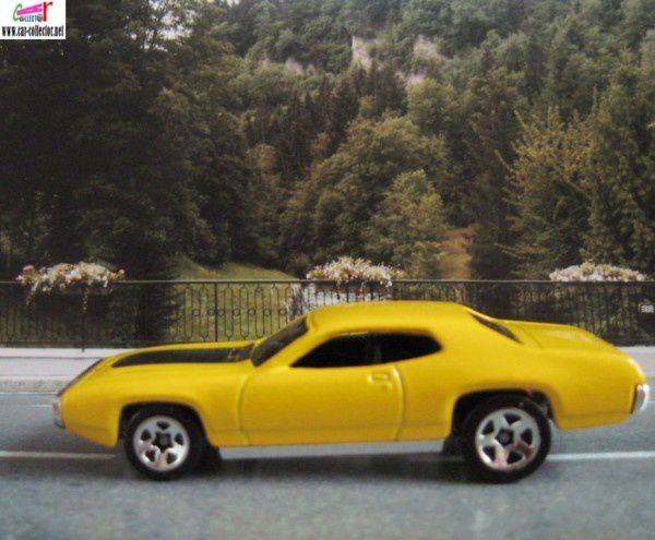 71 plymouth gtx yellow muscle mania 2002.116