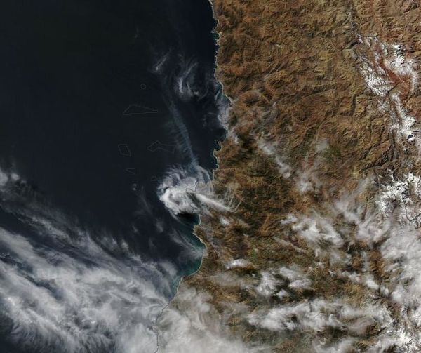 Aqua - MODIS - Incendie Valparaiso - Chili - 13-04-14