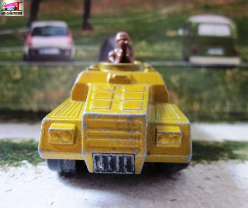 stoat-blinde-militaire-rolamatics-matchbox (2)