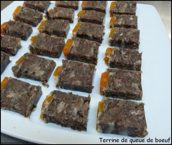 soiree-tripes-terrine-de-queue-de-boeuf-tranchee.jpg