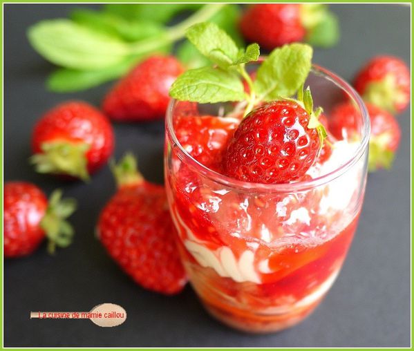 Verrines-de-fraises-et-framboises.jpg