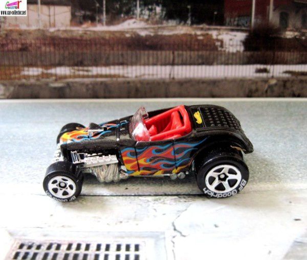 ford deuce roadster hw hot rods 2010.144 (3)