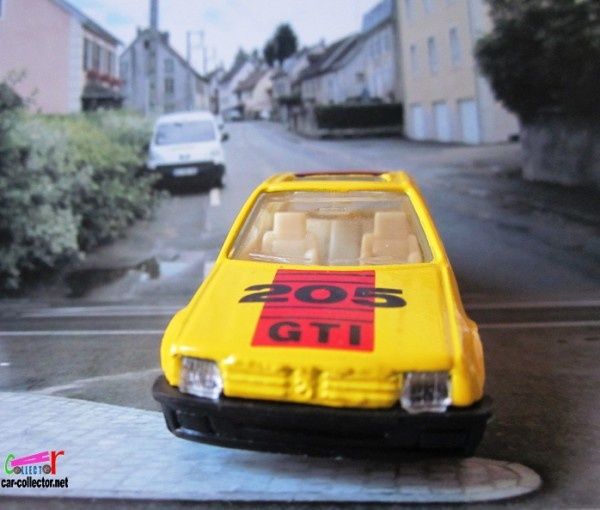 peugeot-205-gti-peinture-jaune-maisto-3inches (3)