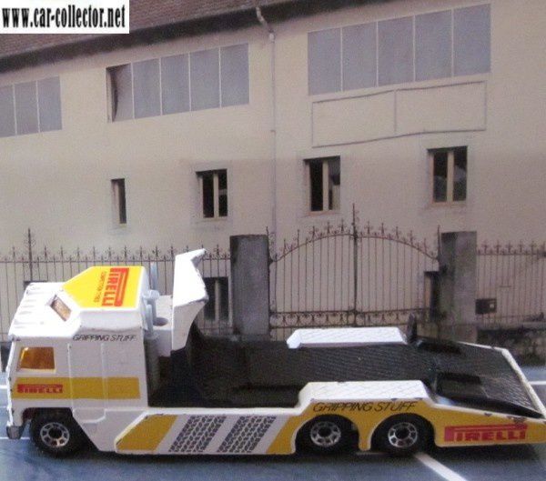 camion kenworth cabover racing transporter matchbox (1)