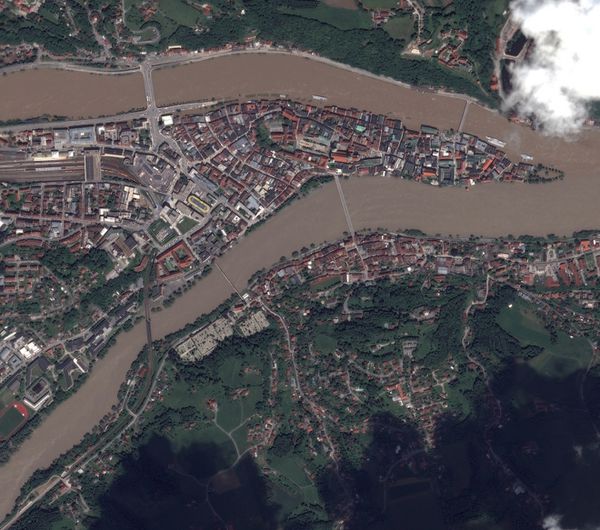 Pleiades - Passau - Inondations - 0X-06-2013