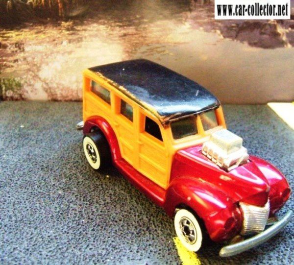 40's woodie park'n plates 1990