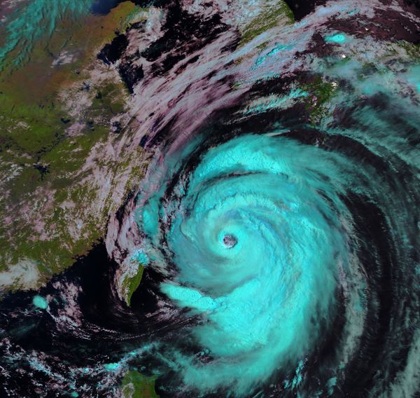 Metop-A - Typhon Neoguri - Japon - 08-07-2014 - 01h00