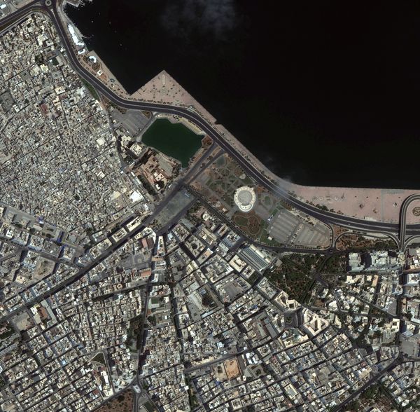 Digital-Globe---Tripoli---Place-verte---22-08-2011.jpg