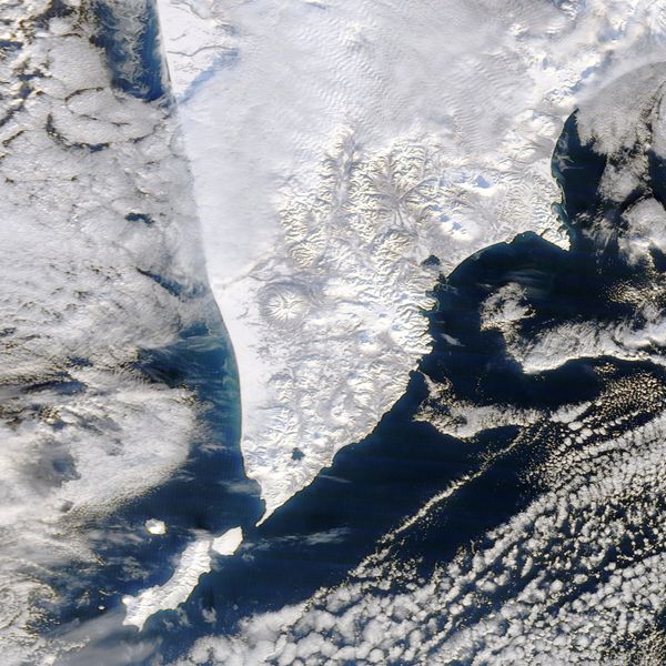 Terra - MODIS - Kamtchatka - 31-12-2011 - 00h00 - RR2